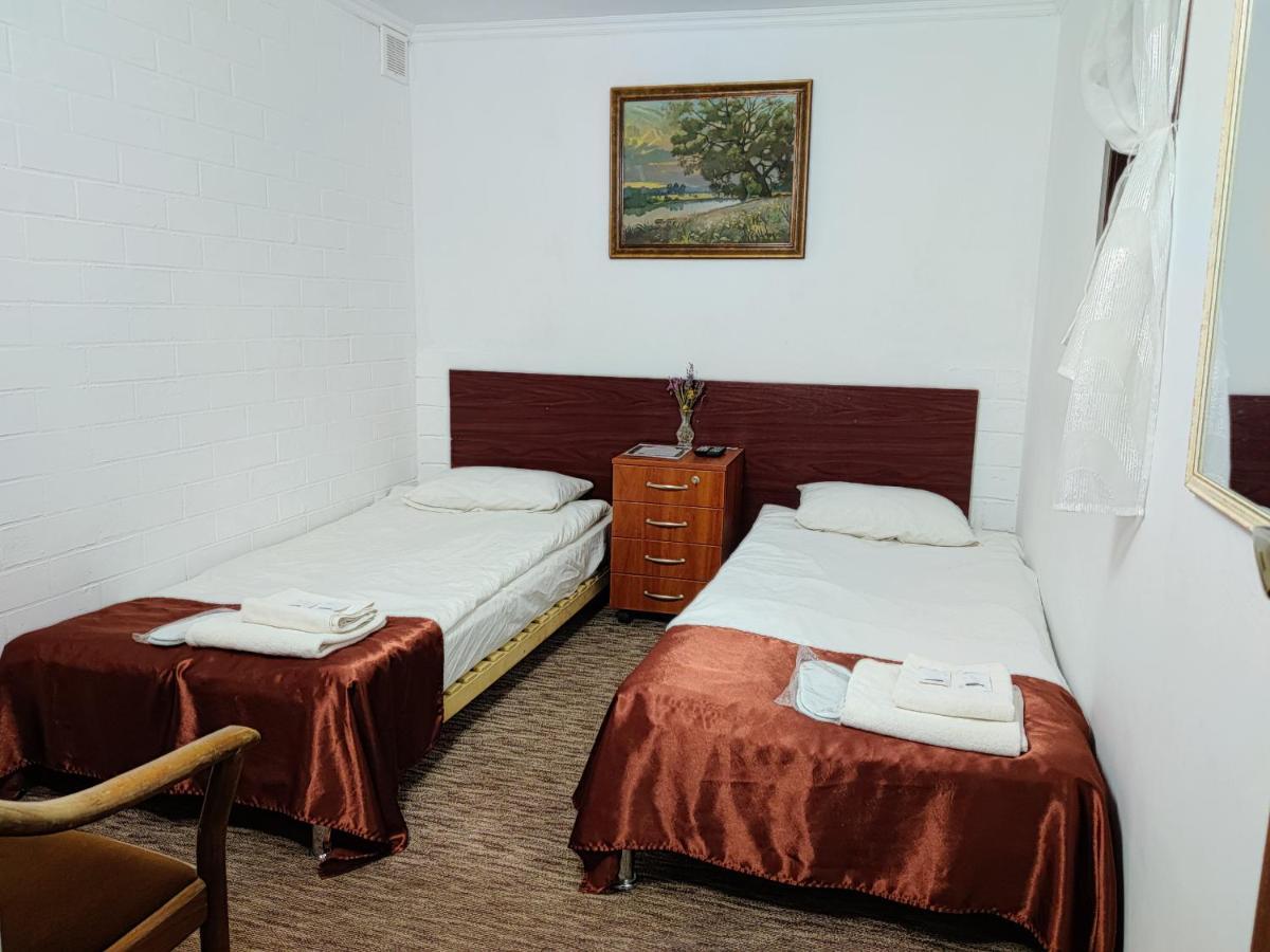 Chaplin Otel Lviv Dış mekan fotoğraf