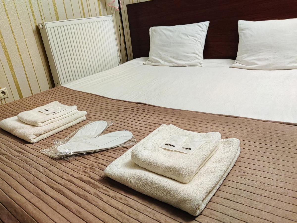 Chaplin Otel Lviv Dış mekan fotoğraf