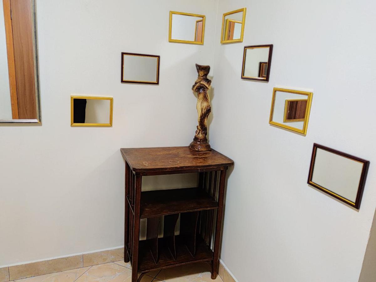 Chaplin Otel Lviv Dış mekan fotoğraf