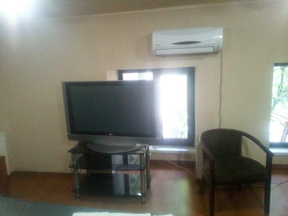 Chaplin Otel Lviv Dış mekan fotoğraf